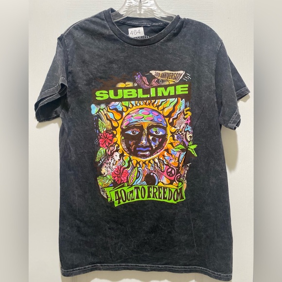 🏷️ NWOT • SUBLIME Graphic T-Shirt - Picture 1 of 2
